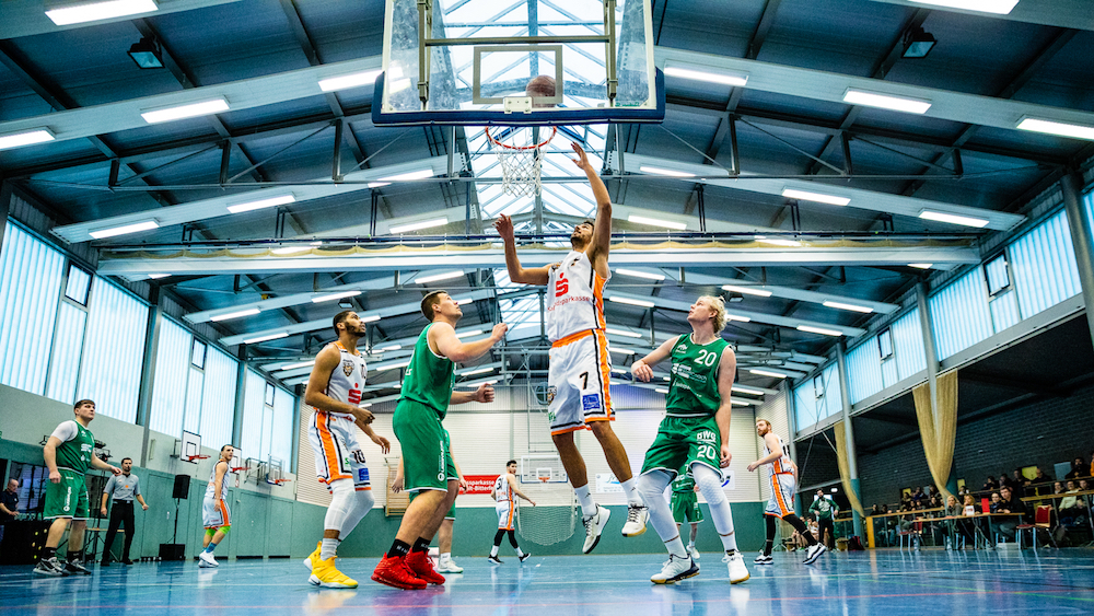 Die Zörbiger Sporthalle am Schloss war Gastgeber des Landespokal "Final Threes" der Männer. // Foto: Hartmut Bösener